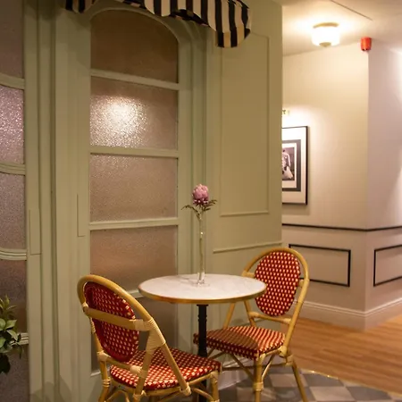 Maison Primado Bed & Breakfast 4*